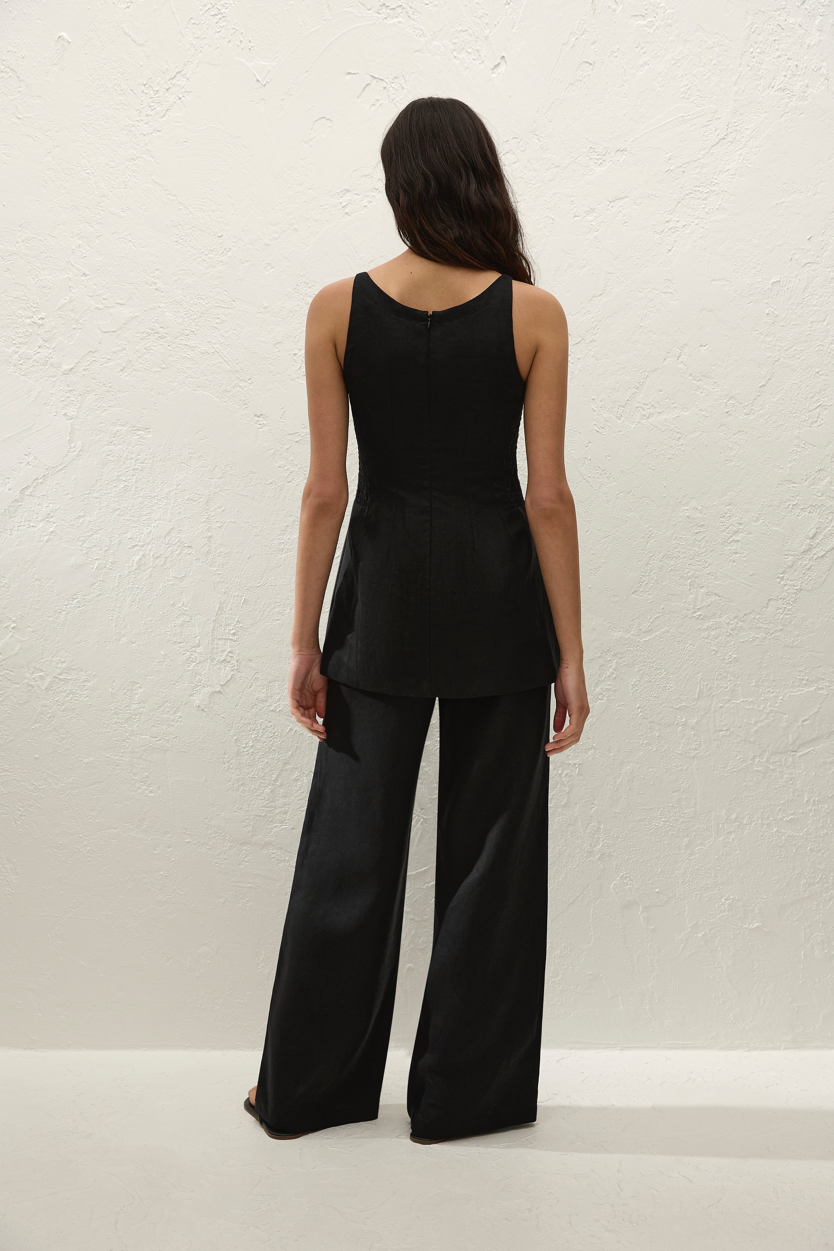 Syna Top Black - Final Sale