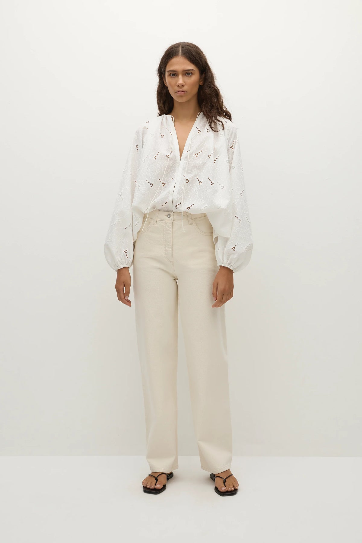 Thora Blouse Birgitta Broderie Anglaise White - Final Sale