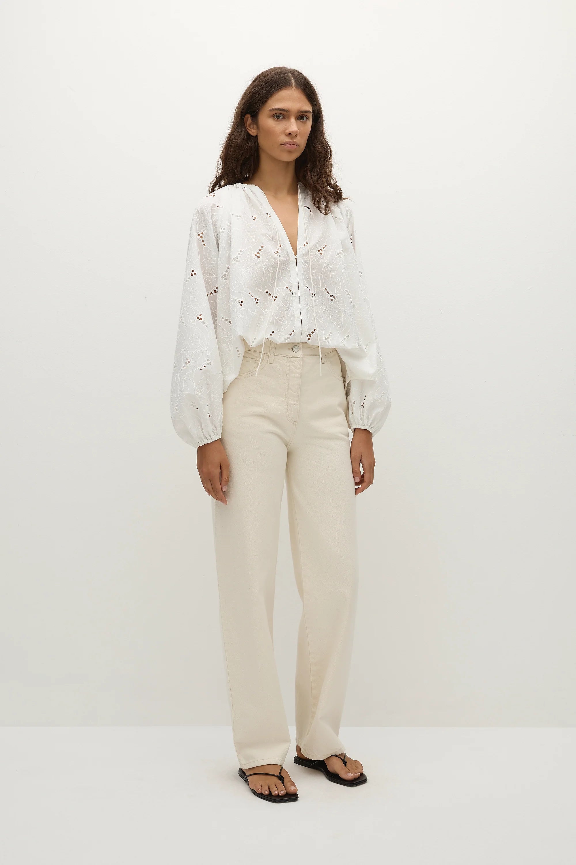 Thora Blouse Birgitta Broderie Anglaise White - Final Sale