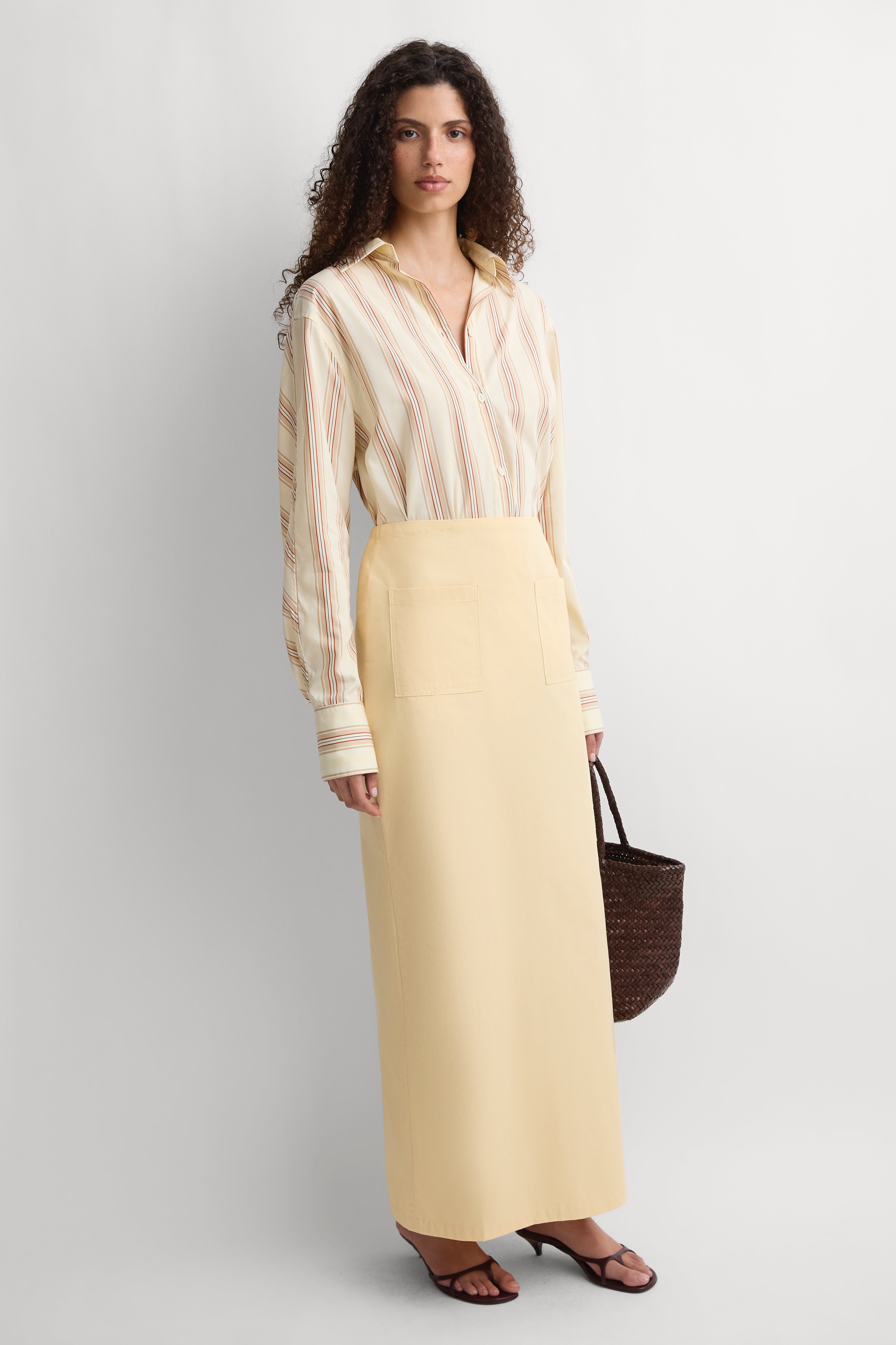 The Pocket Skirt Straw