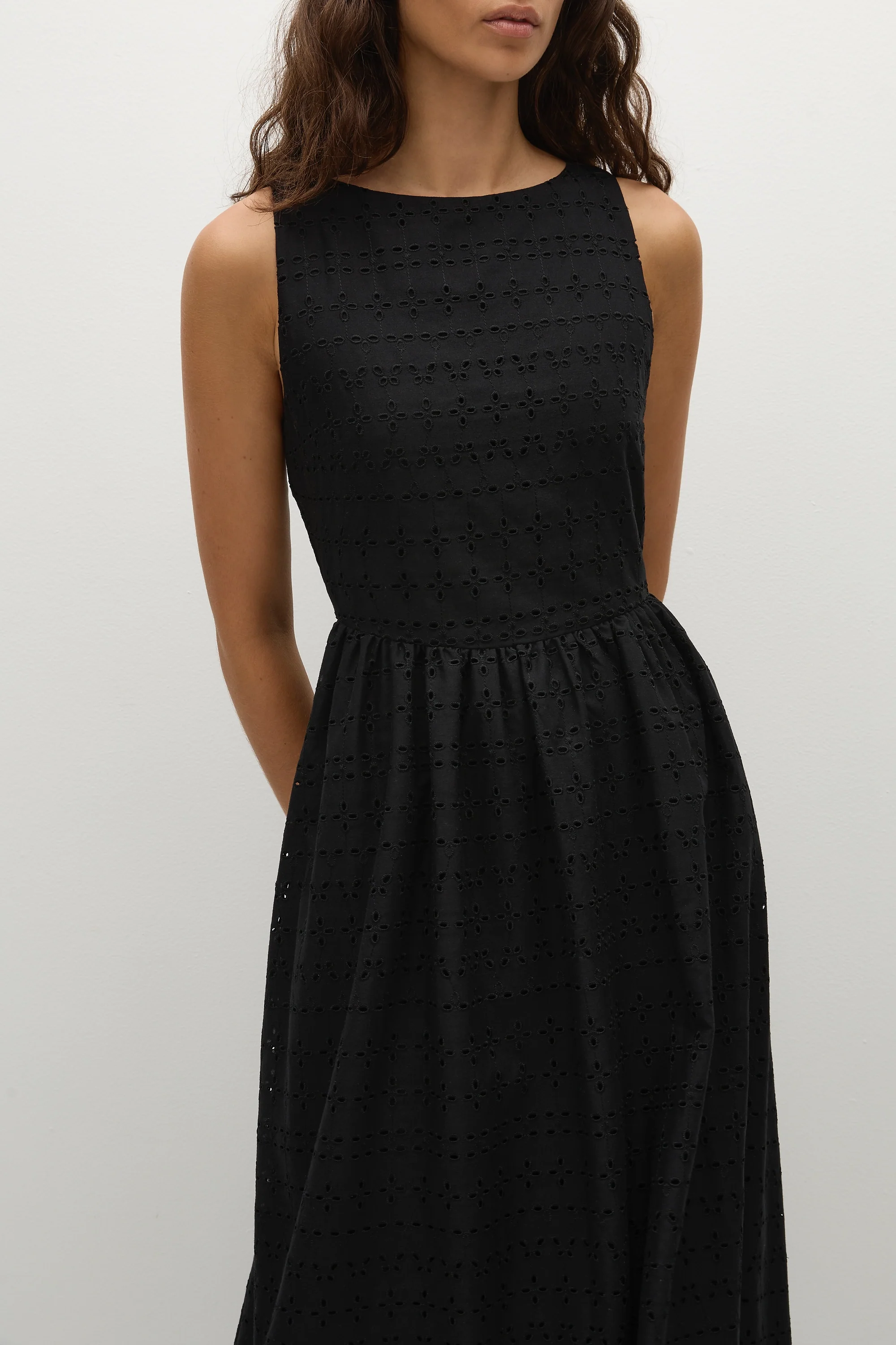 Tuva Midi Dress Agnes Broderie Anglaise Black - Final Sale