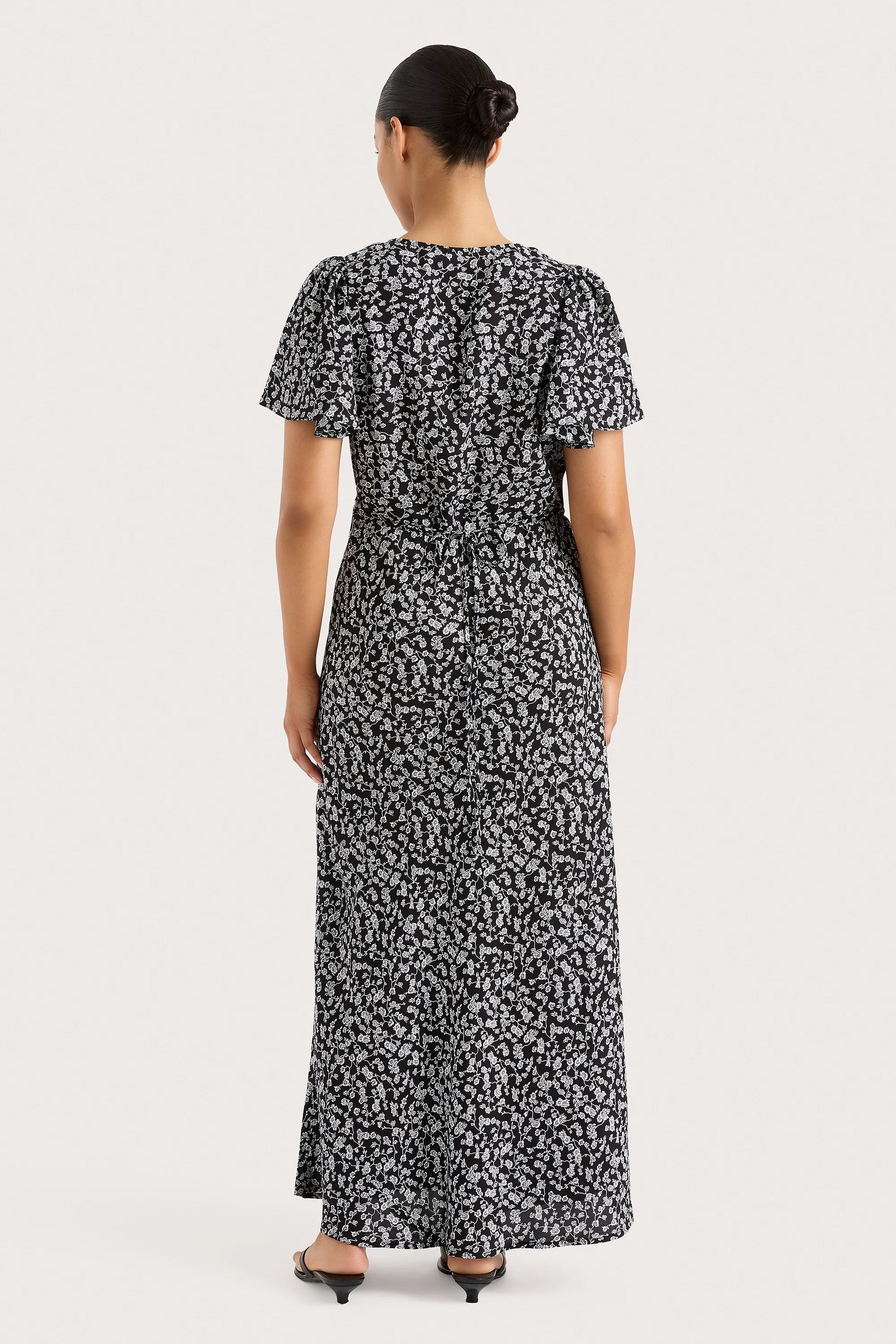 Boda Midi Dress Amaryllis Floral Black - Final Sale